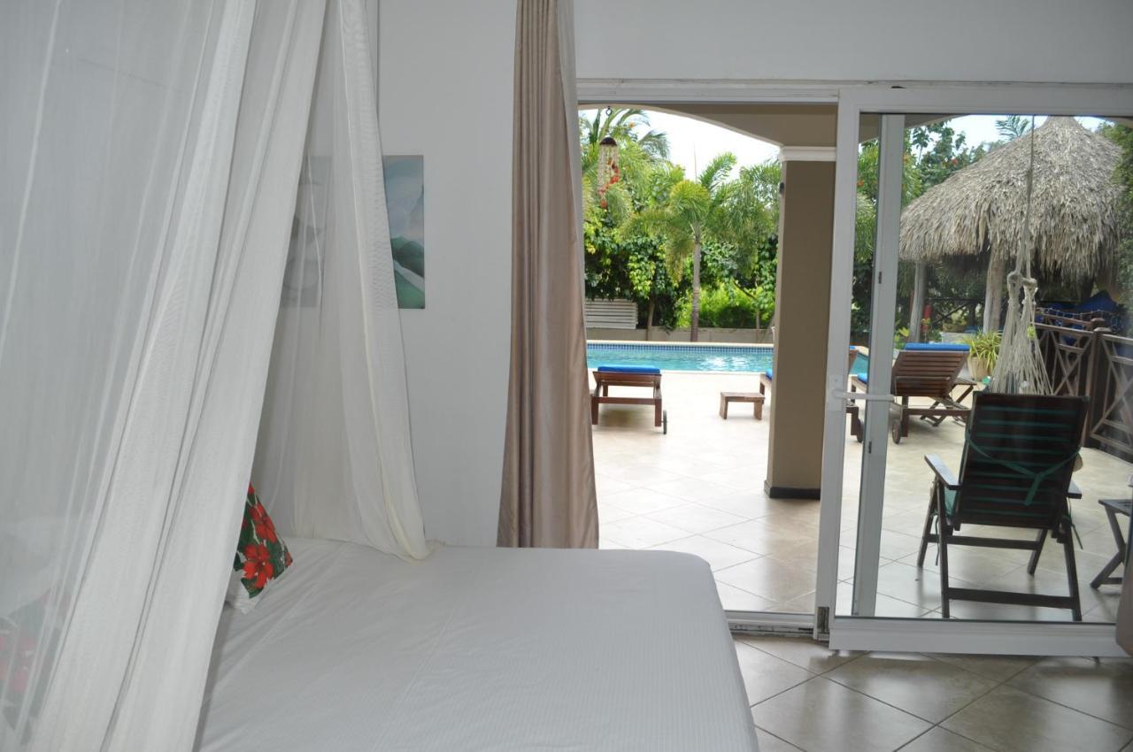 Hibiscus Beach House Jan Thiel ภายนอก รูปภาพ