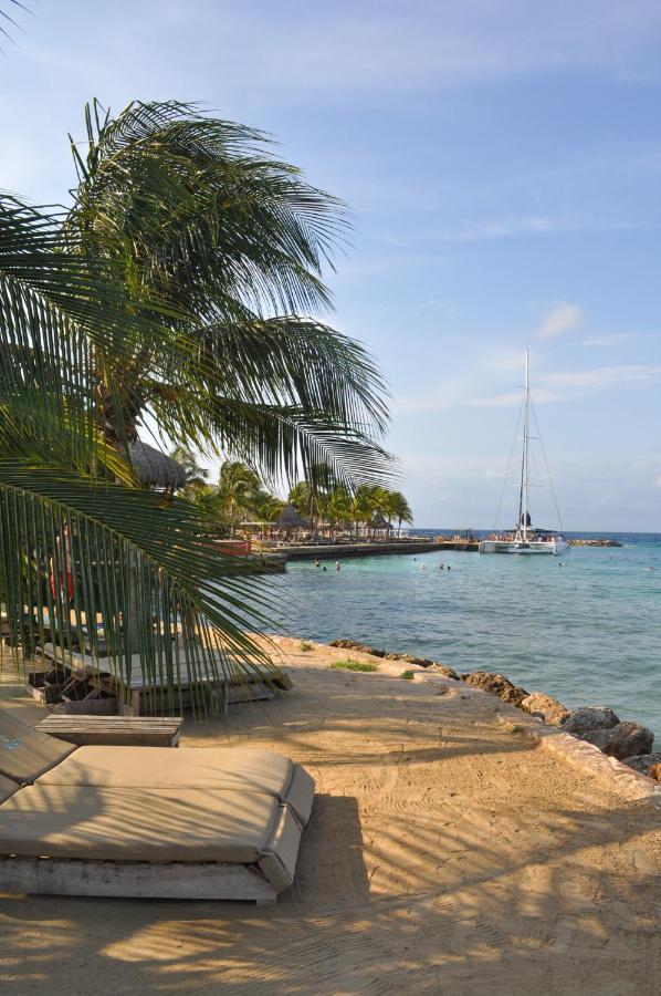 Hibiscus Beach House Jan Thiel ภายนอก รูปภาพ