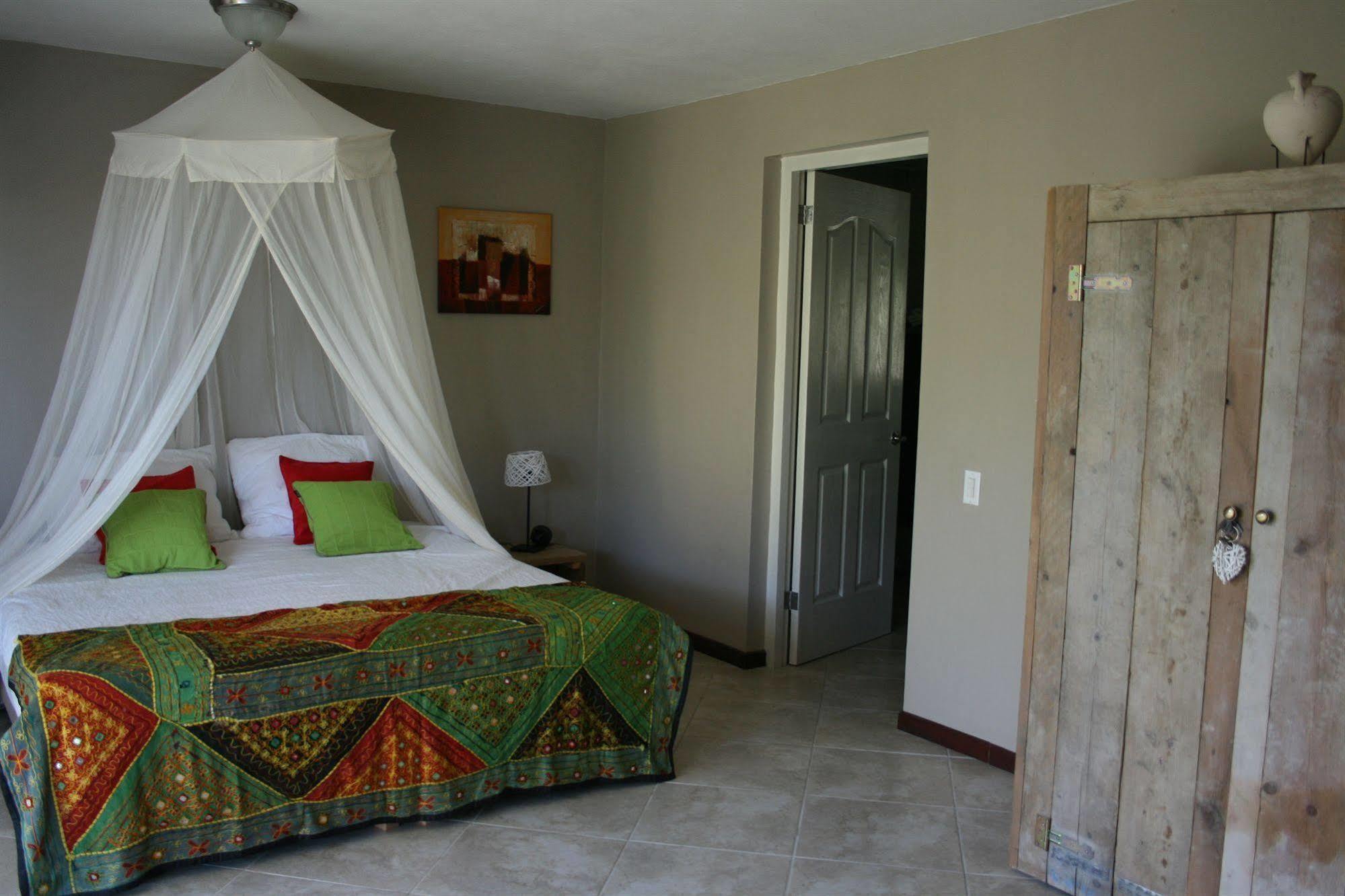 Hibiscus Beach House Jan Thiel ภายนอก รูปภาพ